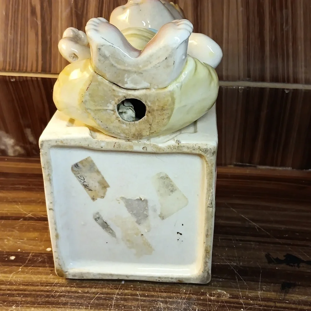 Vintage mcm Rubens baby planter
